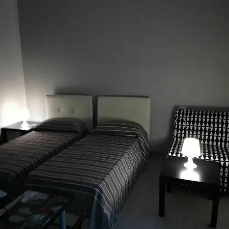 Neapolis Center Bed & Breakfast 4*