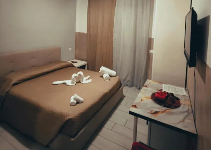 Neapolis Center 那不勒斯