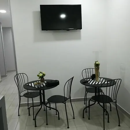 Bed and Breakfast Neapolis Center 4*