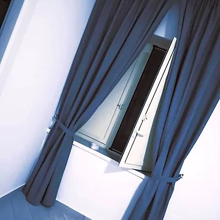 Neapolis Center فندق مبيت وإفطار 4*