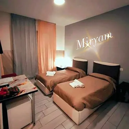 Neapolis Center