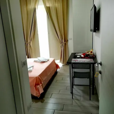 Neapolis Center Oda ve Kahvaltı