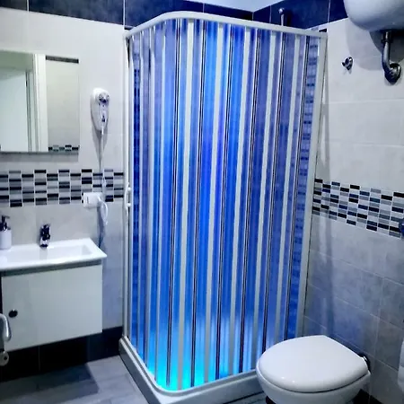 Couette-café Neapolis Center