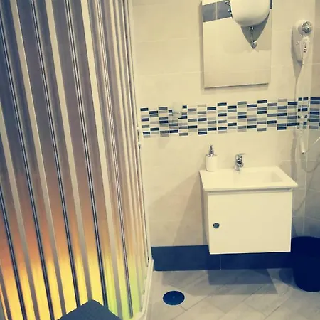 Couette-café Neapolis Center