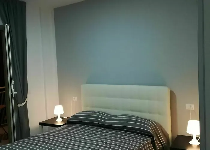 Neapolis Center 4* Napoli