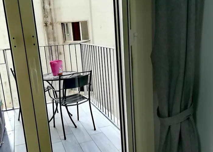 Neapolis Center 4* Napoli