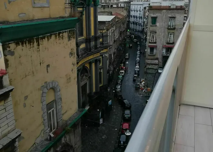 Neapolis Center 4* Neapel