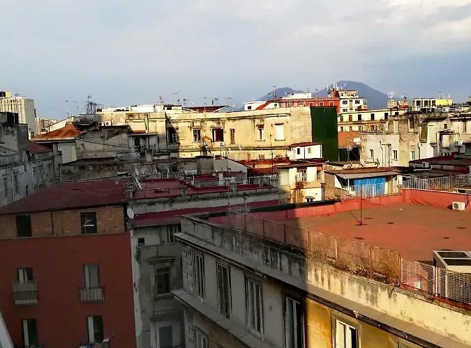 Oda ve Kahvaltı Neapolis Center Napoli