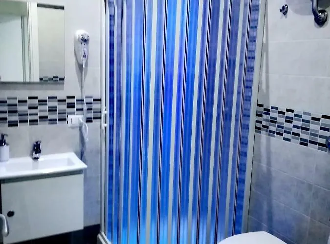 ベッド・アンド・ブレックファスト Neapolis Center